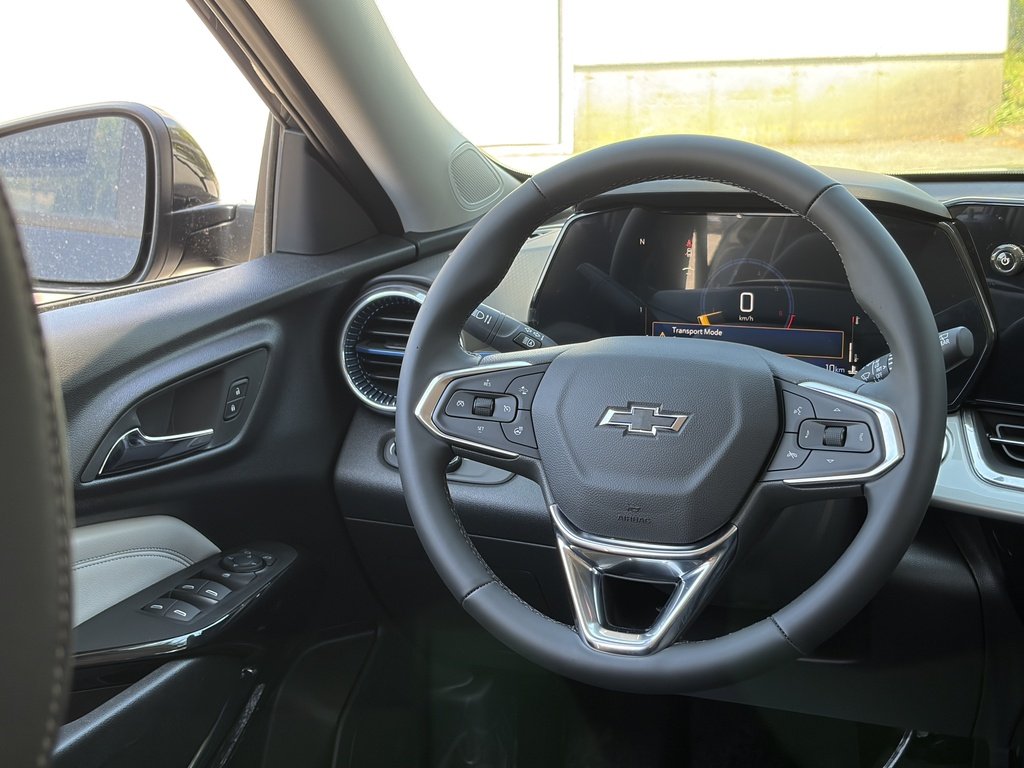 2026 Chevrolet Trax in Joliette, Quebec - 12 - w1024h768px