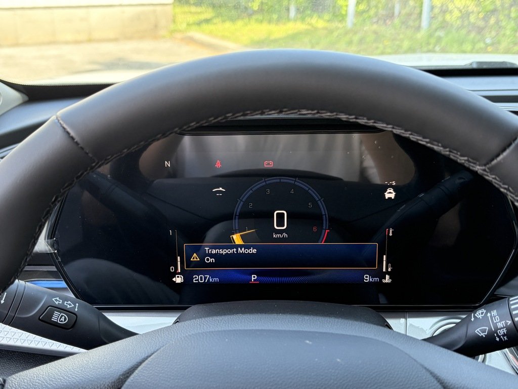 2026 Chevrolet Trax in Joliette, Quebec - 13 - w1024h768px