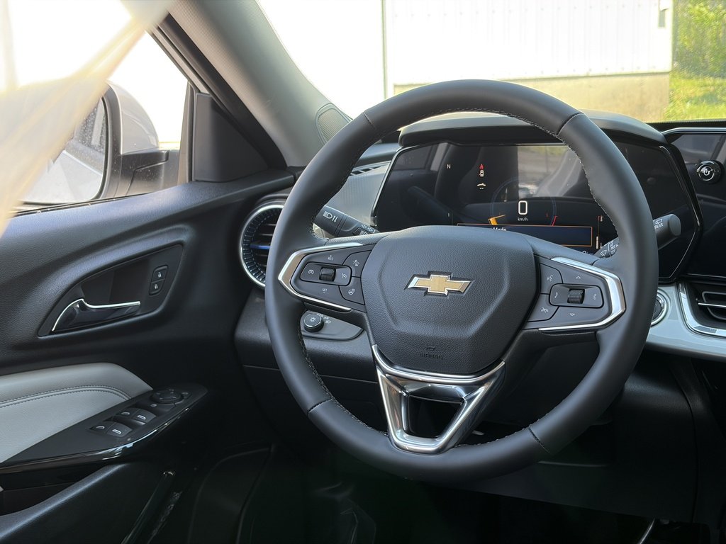 2026 Chevrolet Trax in Joliette, Quebec - 12 - w1024h768px