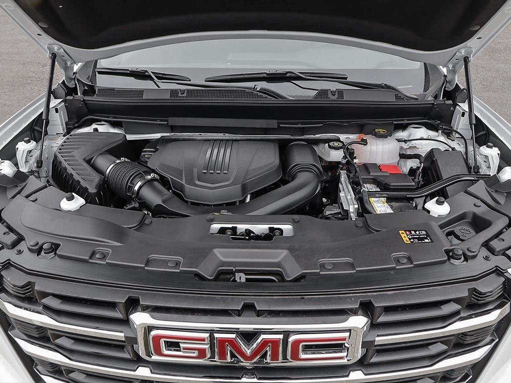 2025 GMC Acadia in Joliette, Quebec - 6 - w1024h768px