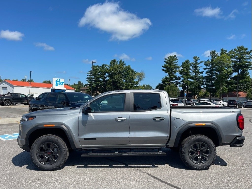 2025 GMC Canyon in Joliette, Quebec - 3 - w1024h768px