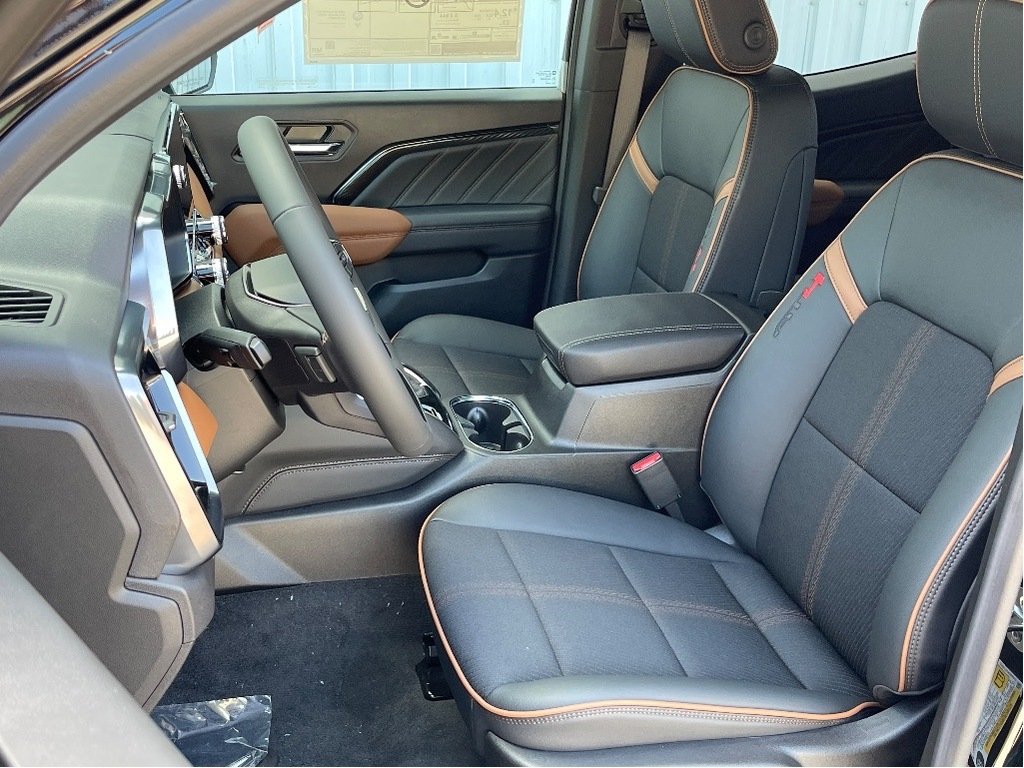 2025 GMC Canyon in Joliette, Quebec - 9 - w1024h768px