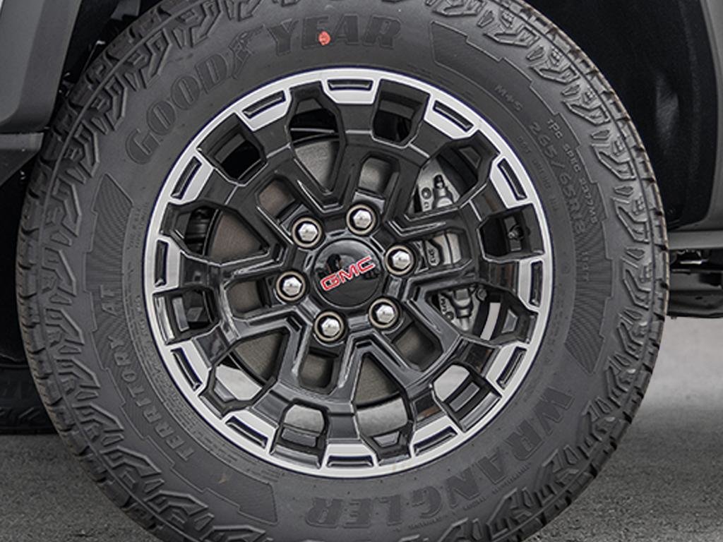 2026 GMC Canyon in Joliette, Quebec - 8 - w1024h768px