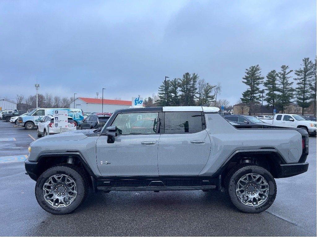 2025 GMC HUMMER EV Pickup in Joliette, Quebec - 3 - w1024h768px