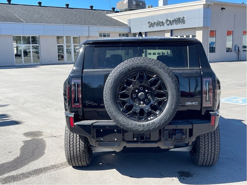 2025 GMC HUMMER EV SUV in Joliette, Quebec - 5 - w1024h768px