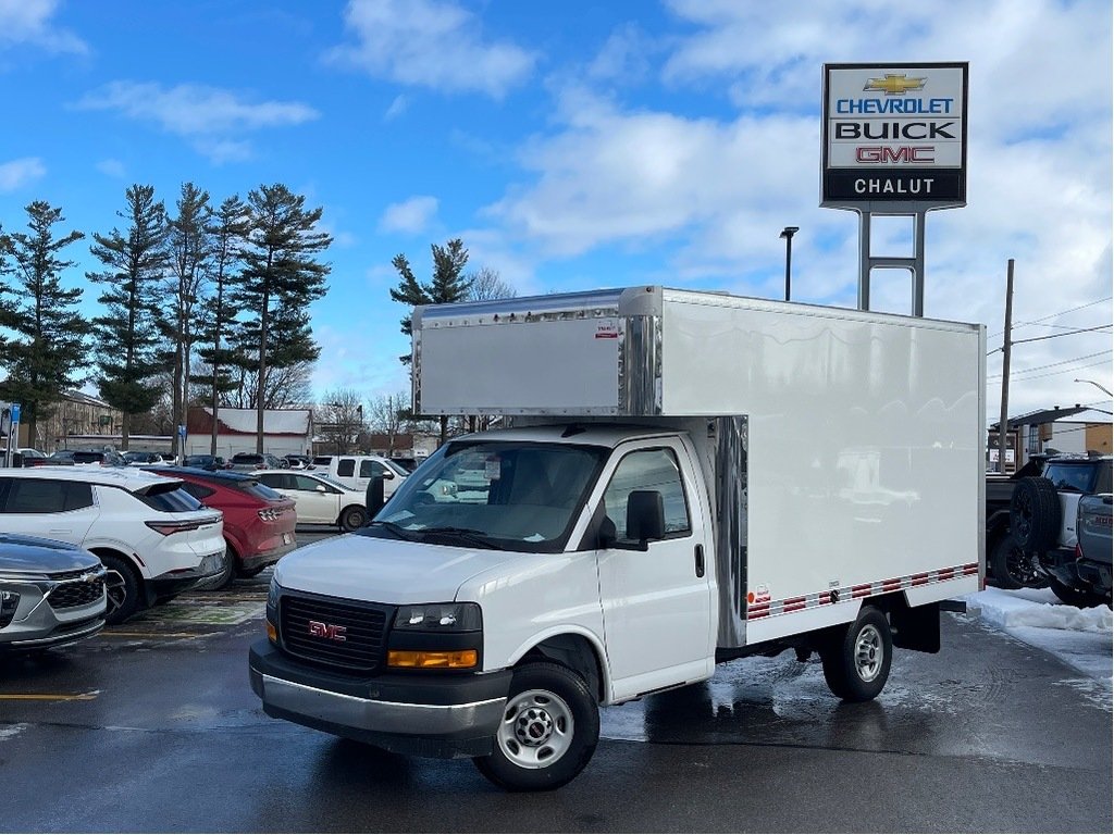 2024 GMC Savana Cutaway 3500 in Joliette, Quebec - 1 - w1024h768px