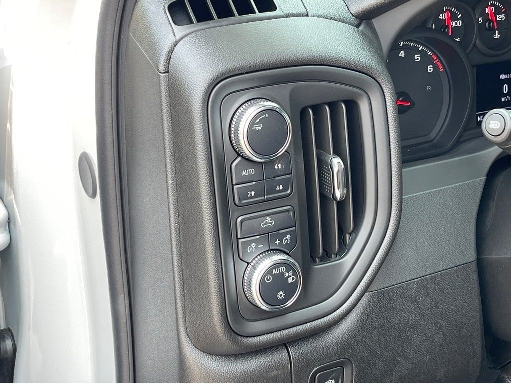 2025 GMC Sierra 1500 in Joliette, Quebec - 10 - w1024h768px