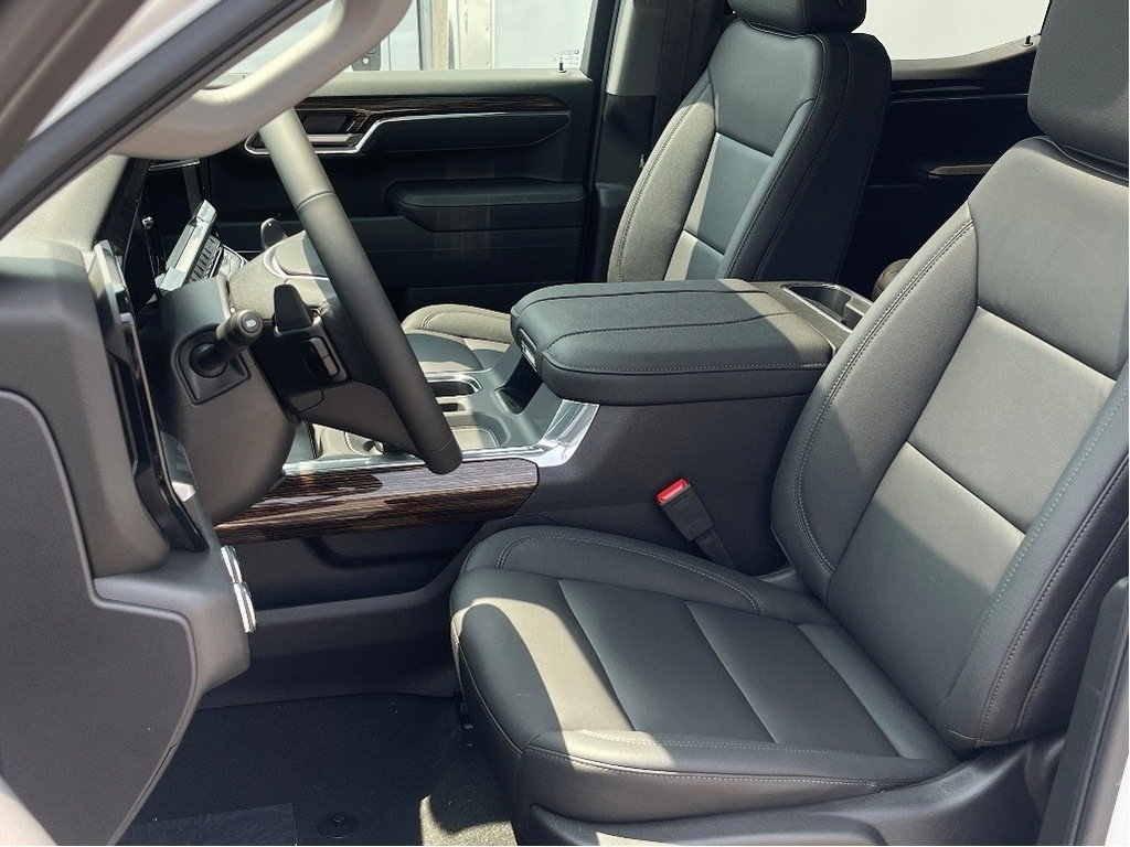2025 GMC Sierra 1500 in Joliette, Quebec - 10 - w1024h768px