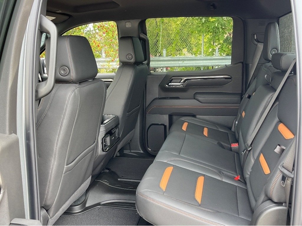 2025 GMC Sierra 1500 in Joliette, Quebec - 10 - w1024h768px