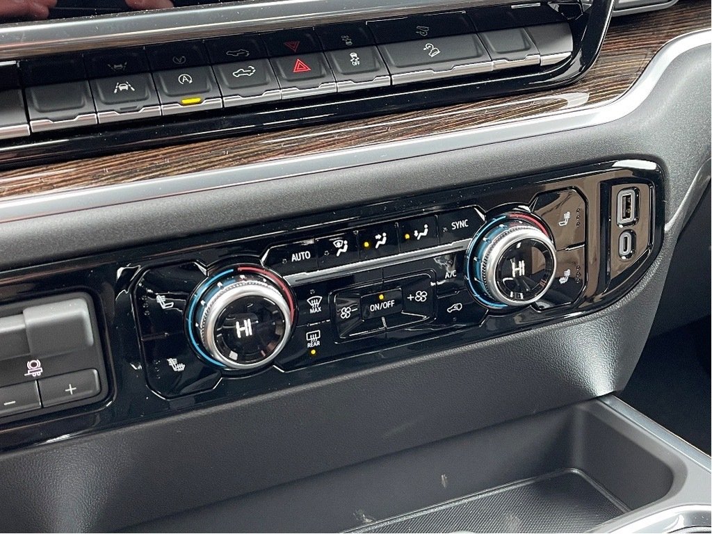 2026 GMC Sierra 1500 in Joliette, Quebec - 18 - w1024h768px