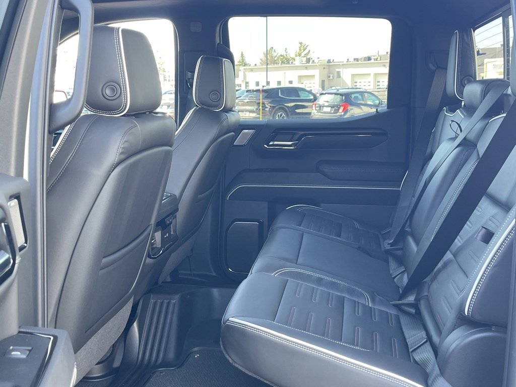 2026 GMC Sierra 1500 in Joliette, Quebec - 10 - w1024h768px