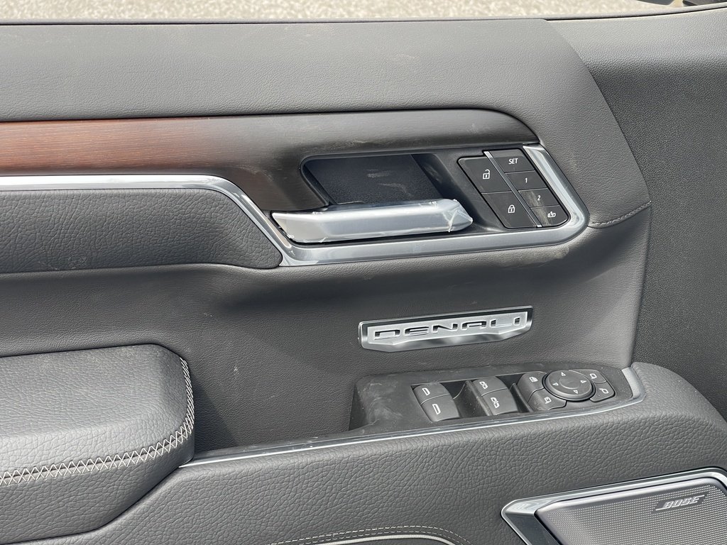 2026 GMC Sierra 1500 in Joliette, Quebec - 12 - w1024h768px