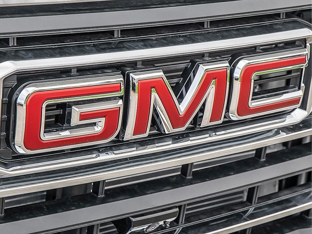 2025 GMC Sierra 2500 HD in Joliette, Quebec - 9 - w1024h768px