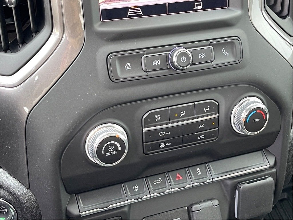 2025 GMC Sierra 2500 HD in Joliette, Quebec - 17 - w1024h768px