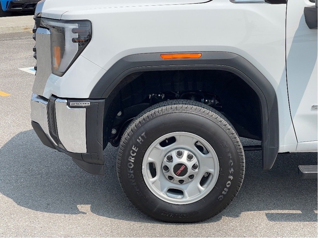 2025 GMC Sierra 2500 HD in Joliette, Quebec - 7 - w1024h768px