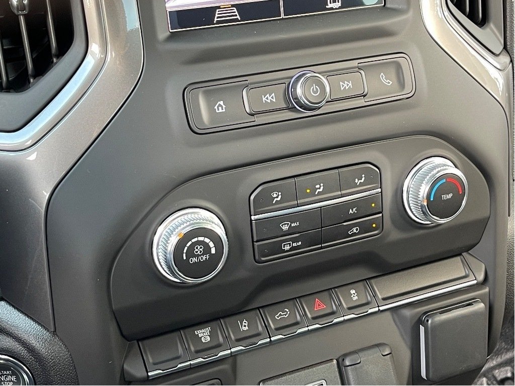 2025 GMC Sierra 2500 HD in Joliette, Quebec - 18 - w1024h768px