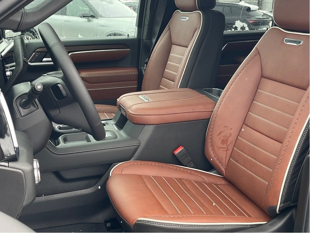 2026 GMC Sierra 2500 HD in Joliette, Quebec - 11 - w1024h768px