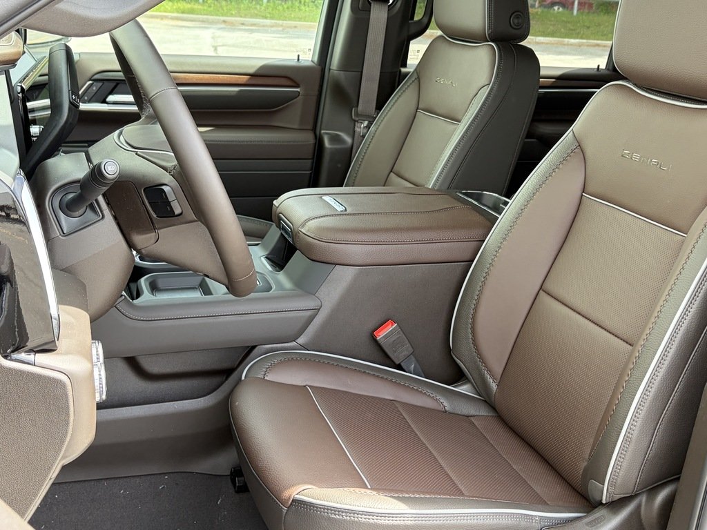 2026 GMC Sierra 2500 HD in Joliette, Quebec - 8 - w1024h768px