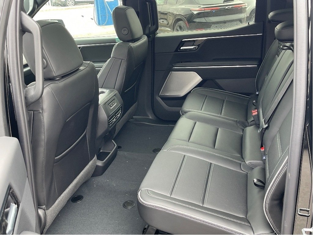 2025 GMC Sierra EV in Joliette, Quebec - 11 - w1024h768px