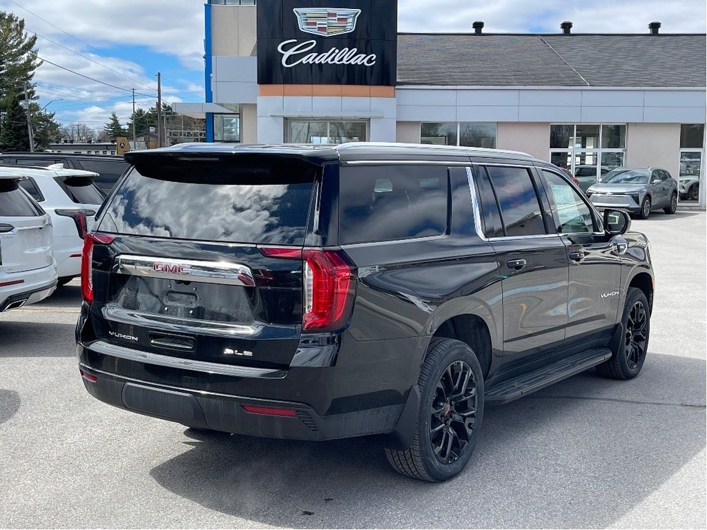 2024 GMC Yukon XL in Joliette, Quebec - 4 - w1024h768px