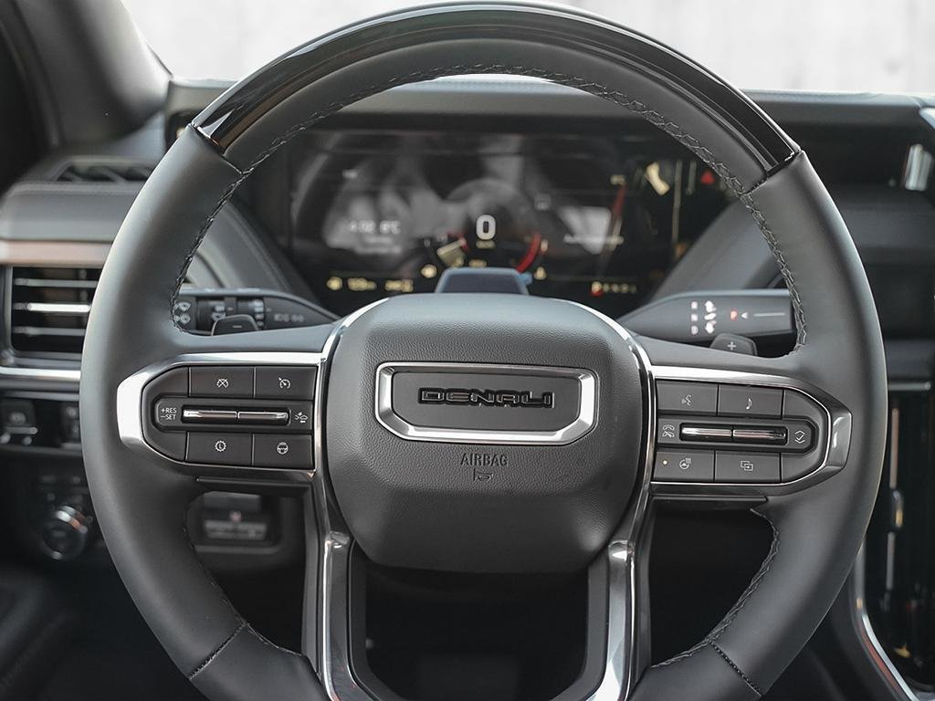 GMC Yukon XL  2026 à Joliette, Québec - 13 - w1024h768px