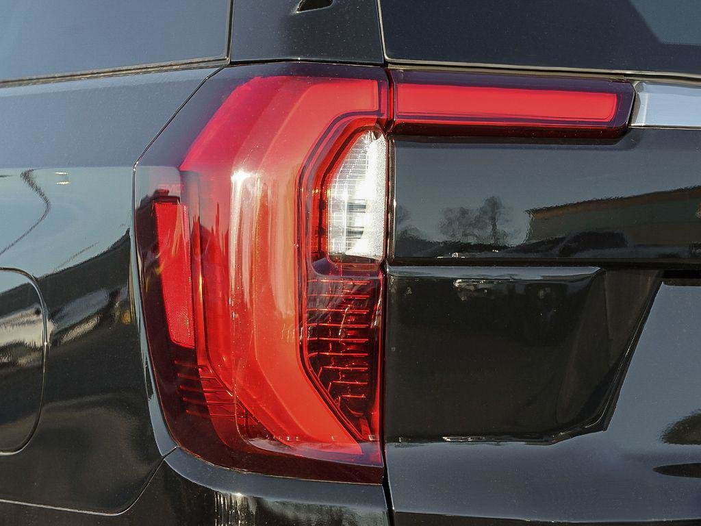 GMC Yukon XL  2026 à Joliette, Québec - 11 - w1024h768px