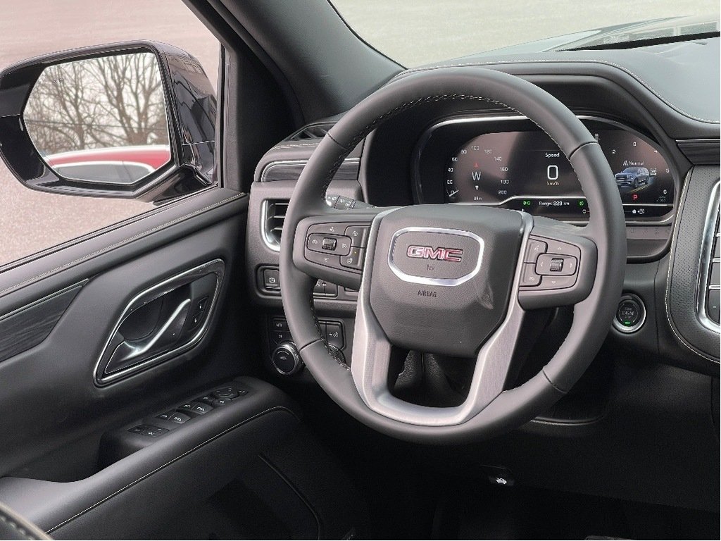 2024 GMC Yukon in Joliette, Quebec - 15 - w1024h768px