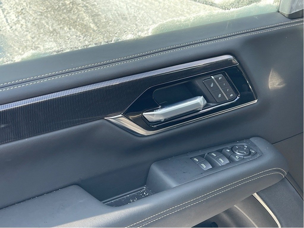 2026 GMC Yukon in Joliette, Quebec - 15 - w1024h768px