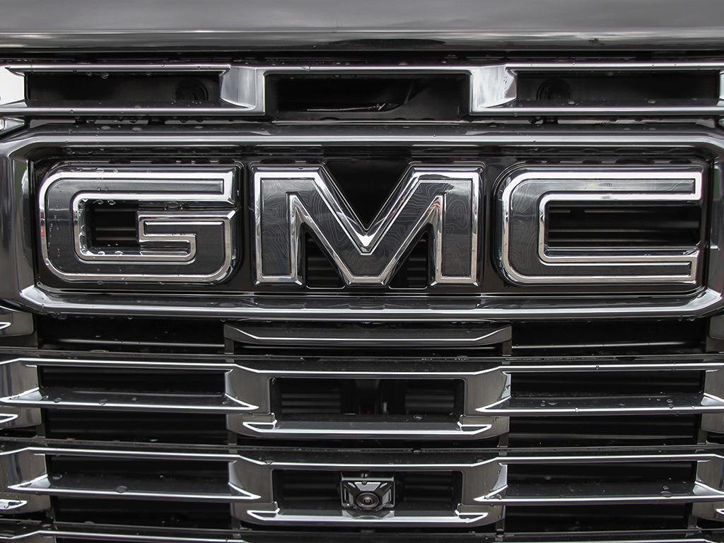 2026 GMC Yukon in Joliette, Quebec - 9 - w1024h768px