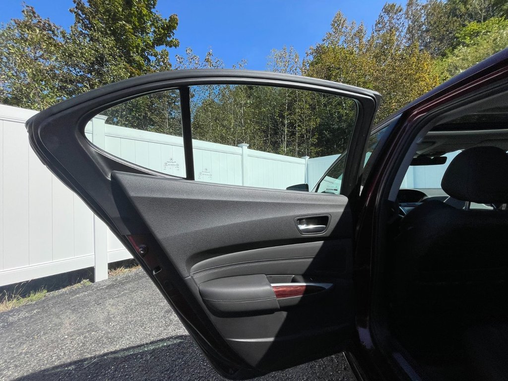 2015 Acura TLX V6 Tech | NAV | AWD | Sunroof | Cam | USB in Saint John, New Brunswick - 33 - w1024h768px