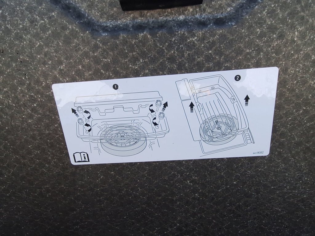 2024 Buick ENCLAVE ESSENCE | Cam | USB | Warranty to 2030 in Saint John, New Brunswick - 38 - w1024h768px