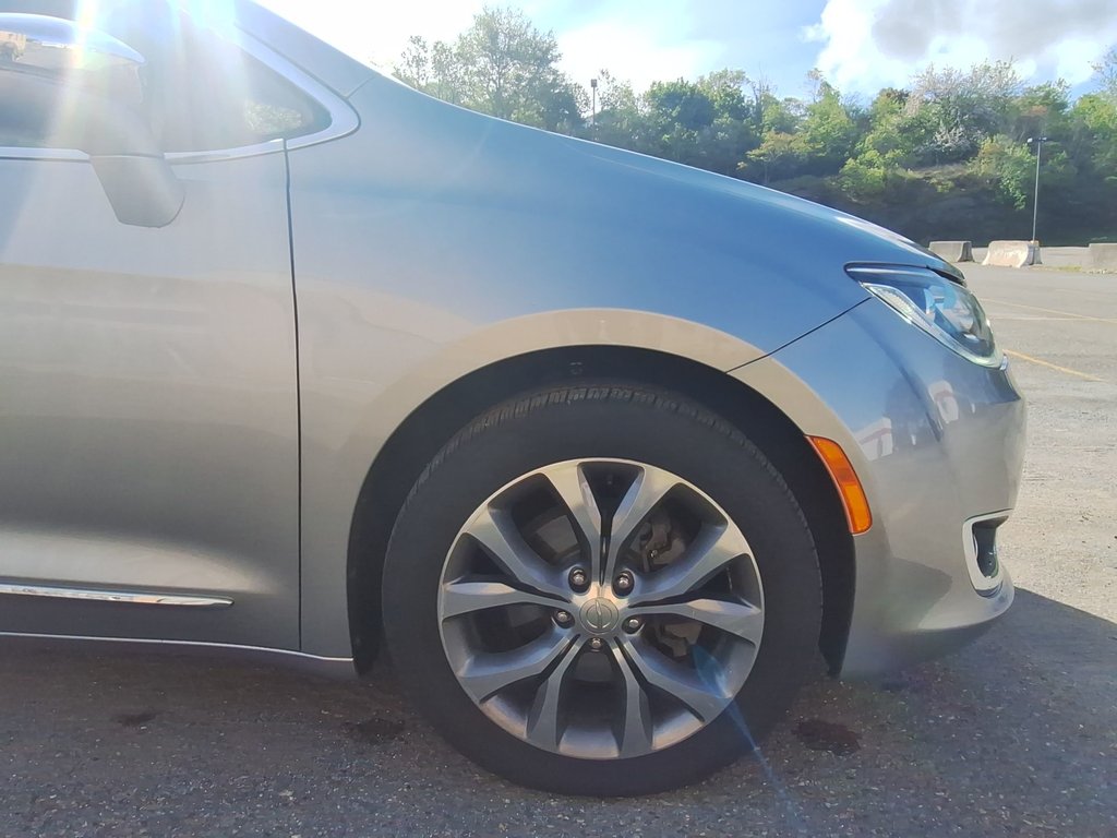 Chrysler Pacifica Limited | DVD | Roof | Nav | Cam | USB 2019 à Saint John, Nouveau-Brunswick - 10 - w1024h768px