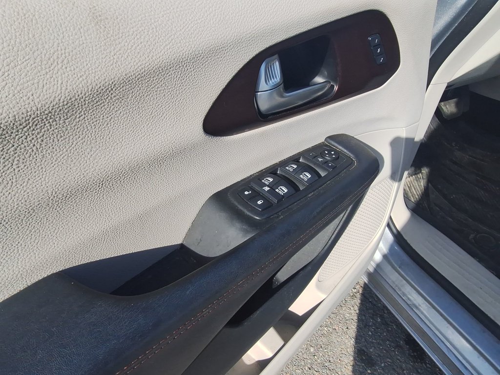 Chrysler Pacifica Limited | DVD | Roof | Nav | Cam | USB 2019 à Saint John, Nouveau-Brunswick - 15 - w1024h768px