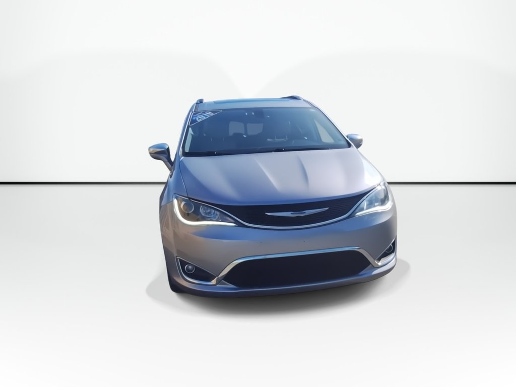 Chrysler Pacifica Limited | DVD | Roof | Nav | Cam | USB 2019 à Saint John, Nouveau-Brunswick - 2 - w1024h768px