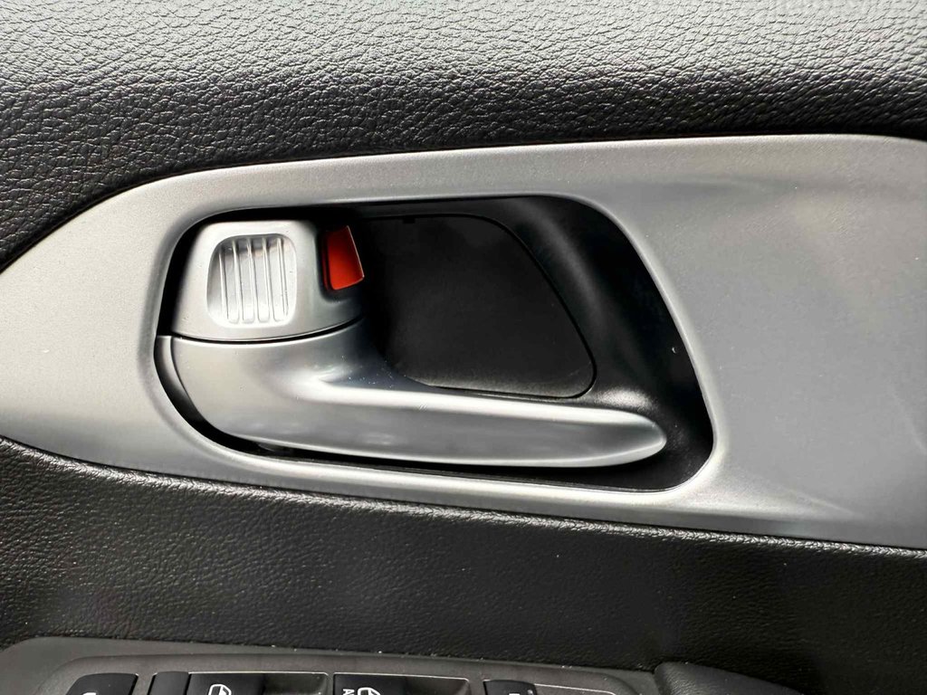 2022 Chrysler Pacifica in Antigonish, Nova Scotia - 18 - w1024h768px