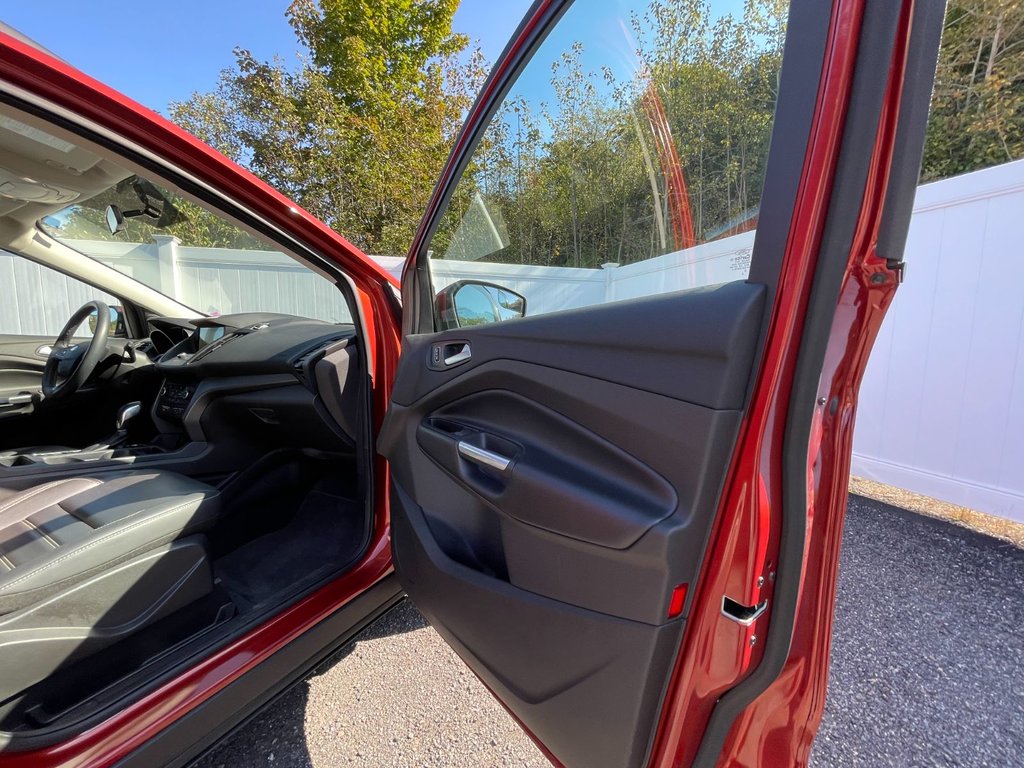 2019 Ford Escape SEL | Leather | Cam | USB | Htd Seats | in Saint John, New Brunswick - 39 - w1024h768px