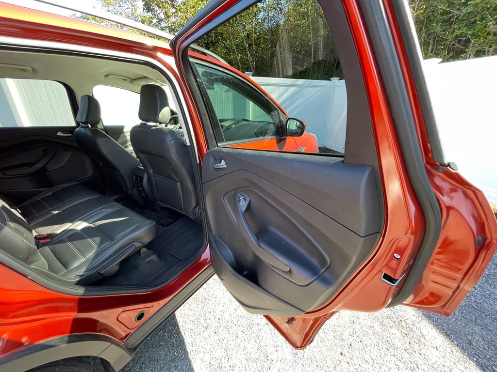 2019 Ford Escape SEL | Leather | Cam | USB | Htd Seats | in Saint John, New Brunswick - 37 - w1024h768px