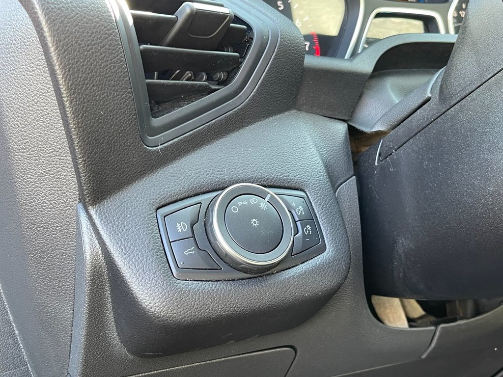 2019 Ford Escape SEL | Leather | Cam | USB | Htd Seats | in Saint John, New Brunswick - 12 - w1024h768px
