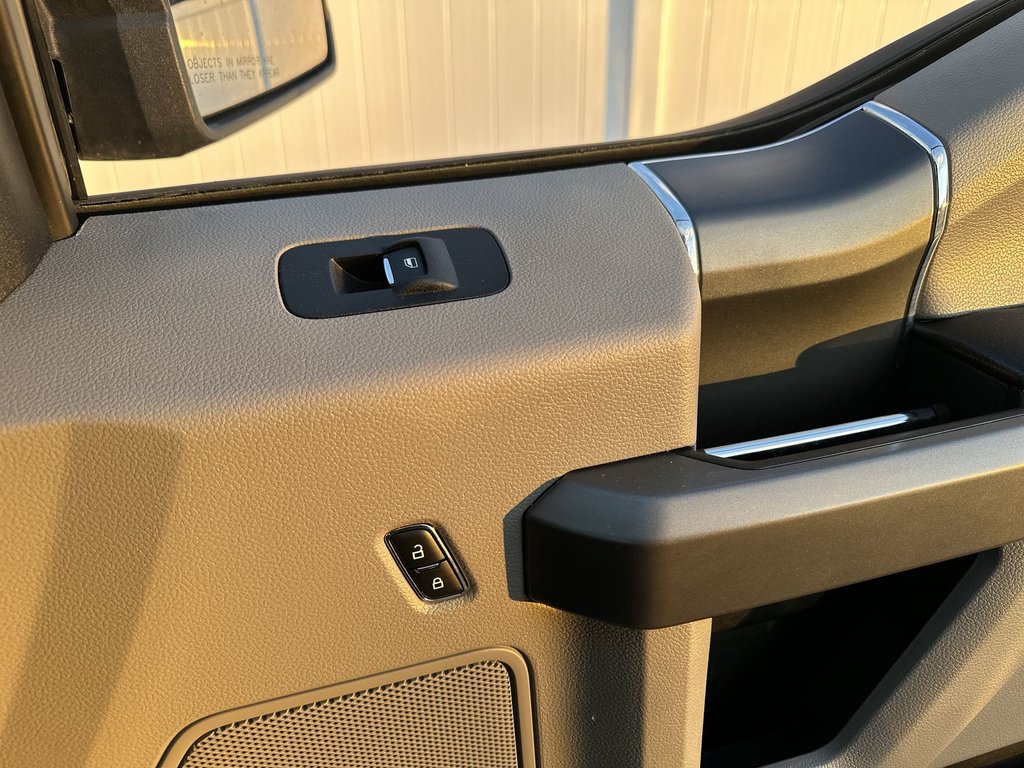 2017 Ford F-150 in Antigonish, Nova Scotia - 45 - w1024h768px