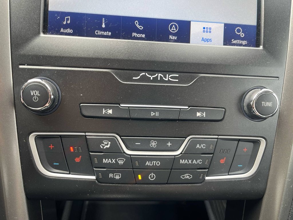 2020 Ford Fusion SE | Htd Seats | Navigation | Cam | Auto Start in Saint John, New Brunswick - 33 - w1024h768px