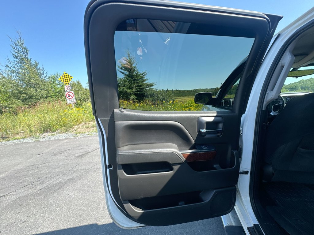 2018 GMC Sierra 1500 Crew Elevation 4WD SLE | Cam | USB | Htd Seats in Saint John, New Brunswick - 35 - w1024h768px