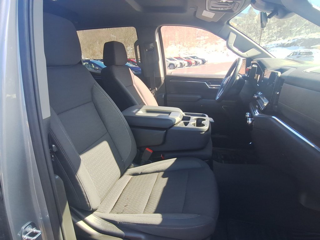 GMC Sierra 1500 Elevation | Cam | HtdSeat | USB | Warranty to 2029 2024 à Saint John, Nouveau-Brunswick - 42 - w1024h768px