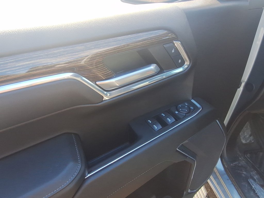 GMC Sierra 1500 Elevation | Cam | HtdSeat | USB | Warranty to 2029 2024 à Saint John, Nouveau-Brunswick - 15 - w1024h768px