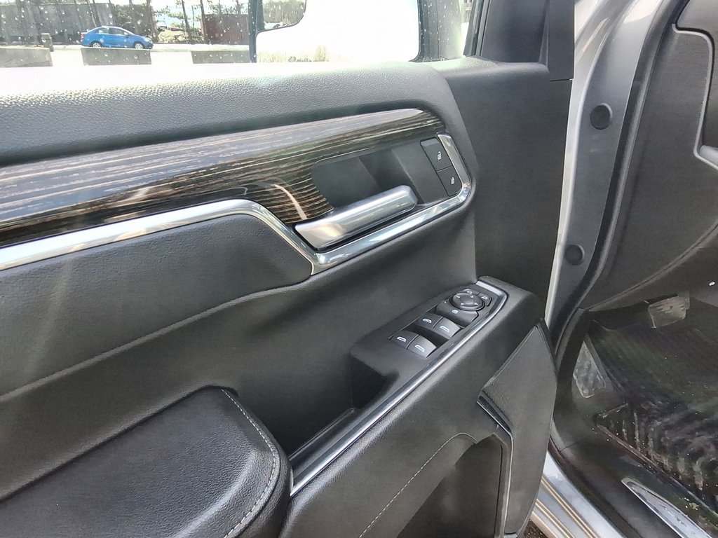 GMC Sierra 1500 Elevation | Cam | HtdSeat | USB | Warranty to 2029 2024 à Saint John, Nouveau-Brunswick - 15 - w1024h768px