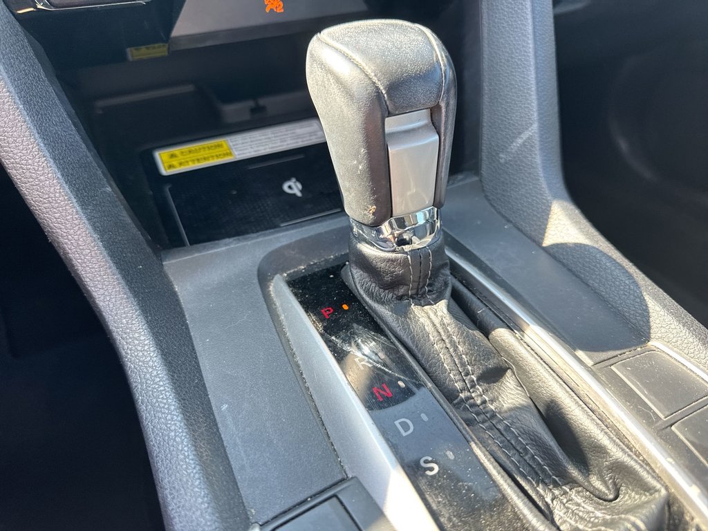 2019 Honda CIVIC SEDAN TOURING | Roof | Nav | USB in Saint John, New Brunswick - 29 - w1024h768px