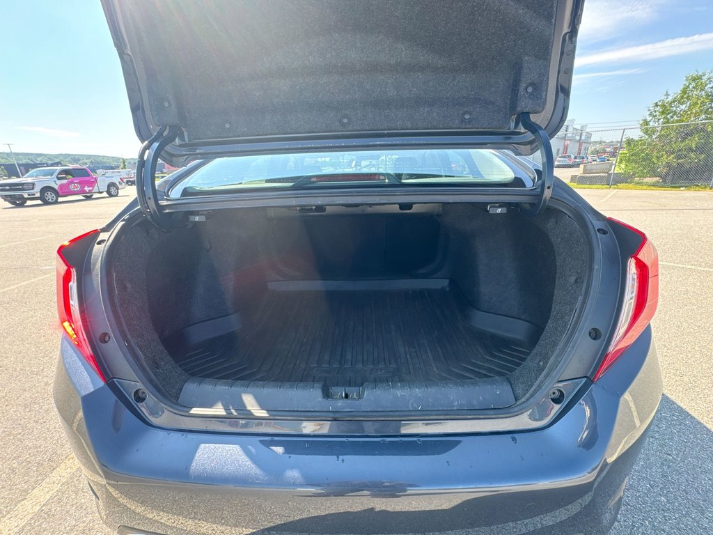 2019 Honda CIVIC SEDAN TOURING | Roof | Nav | USB in Saint John, New Brunswick - 36 - w1024h768px