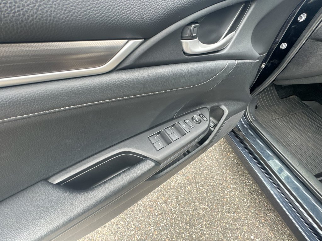 2019 Honda CIVIC SEDAN TOURING | Roof | Nav | USB in Saint John, New Brunswick - 15 - w1024h768px