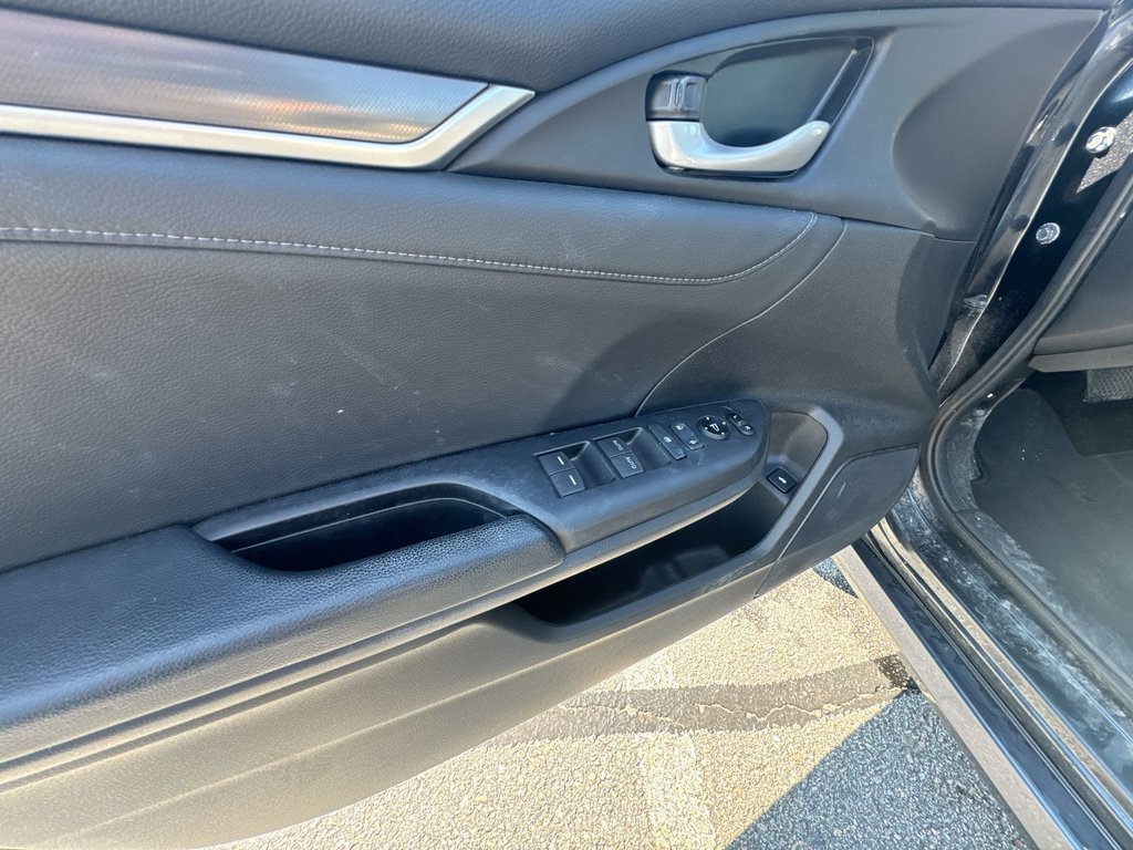 2019 Honda CIVIC SEDAN TOURING | Roof | Nav | USB in Saint John, New Brunswick - 15 - w1024h768px