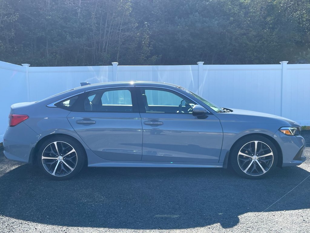 2022 Honda Civic Sedan Touring | Leather | Roof | Cam | Warranty to 2027 in Saint John, New Brunswick - 2 - w1024h768px