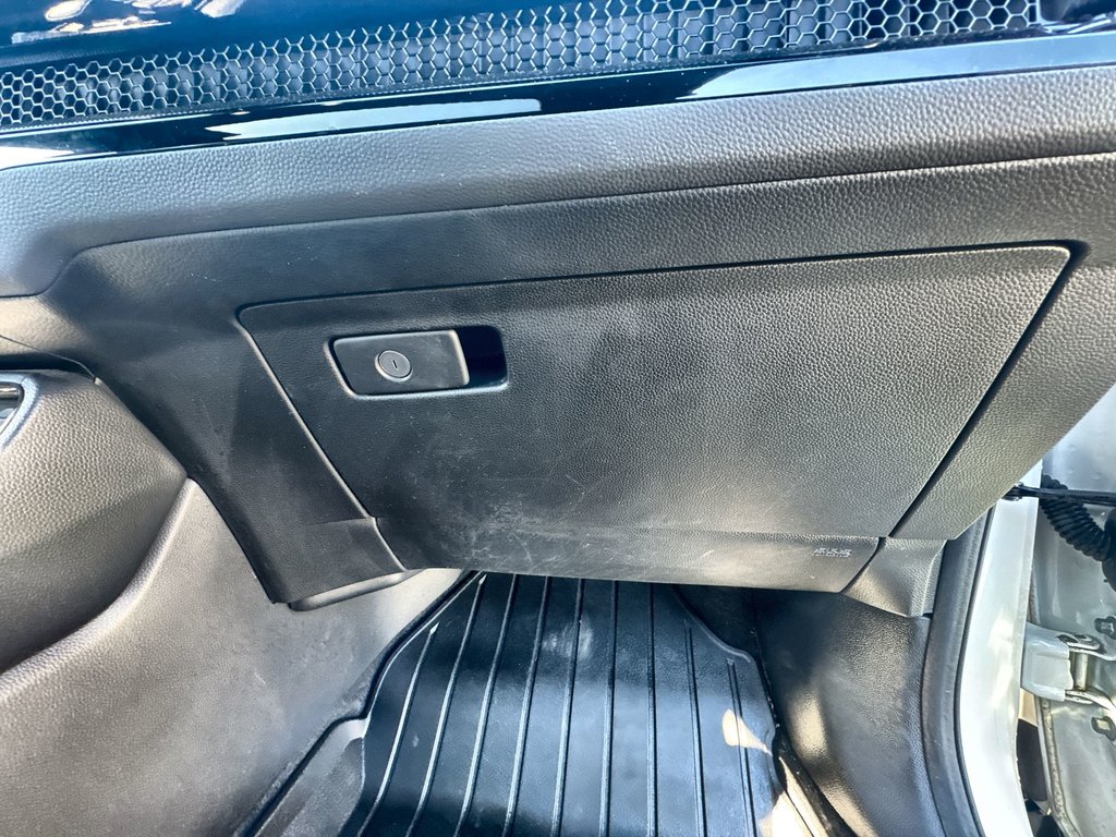 2024 Honda CR-V Hybrid Touring | Roof | Cam | USB | Warranty to 2028 in Saint John, New Brunswick - 44 - w1024h768px